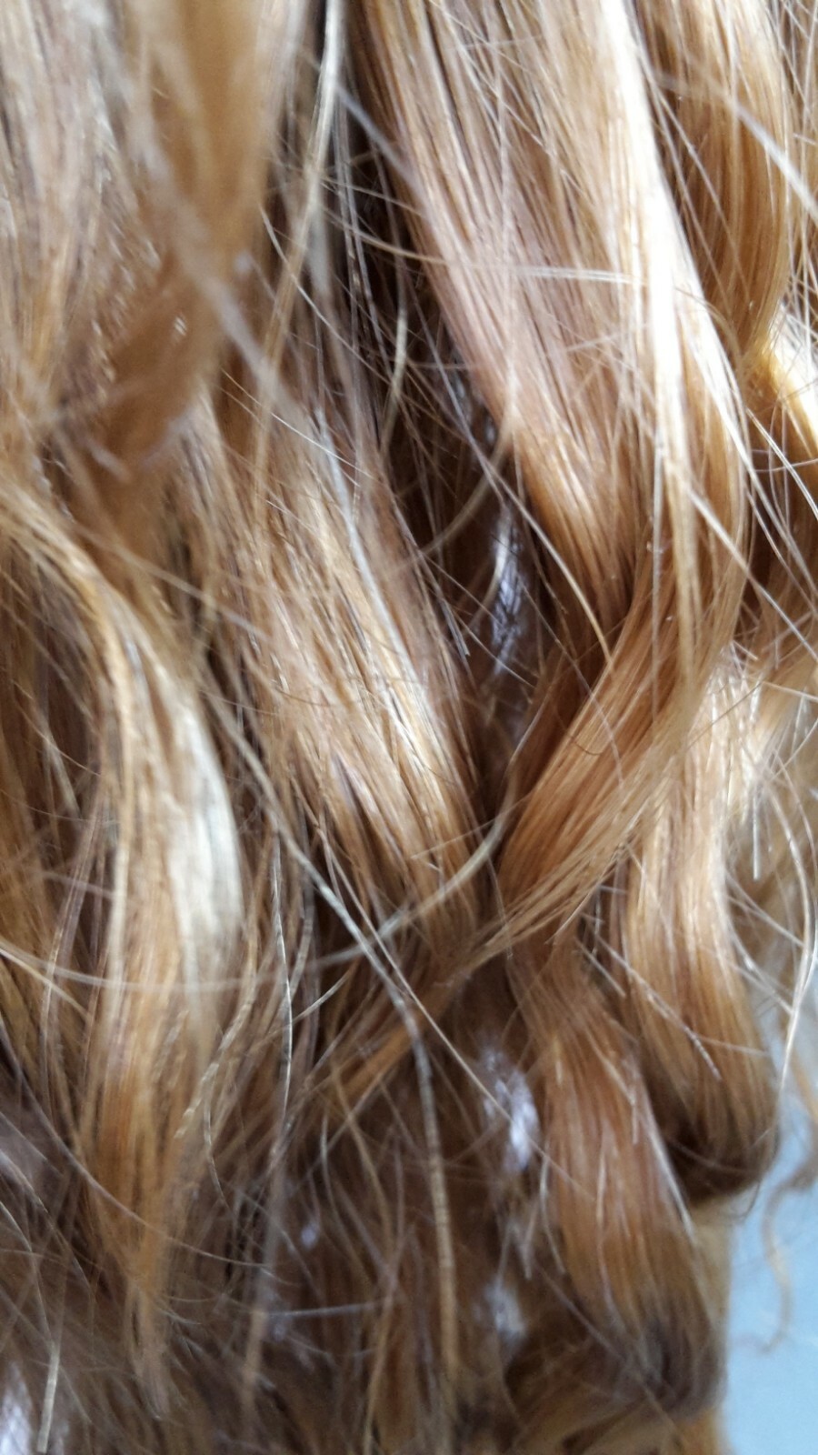 Real Virgin Human hair in auburn/strawberry blonde – cut to length