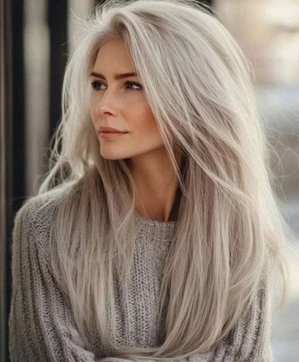 Human Hair New Fashion Gorgeous Women’s Long Gray Silver Wig 20 In
