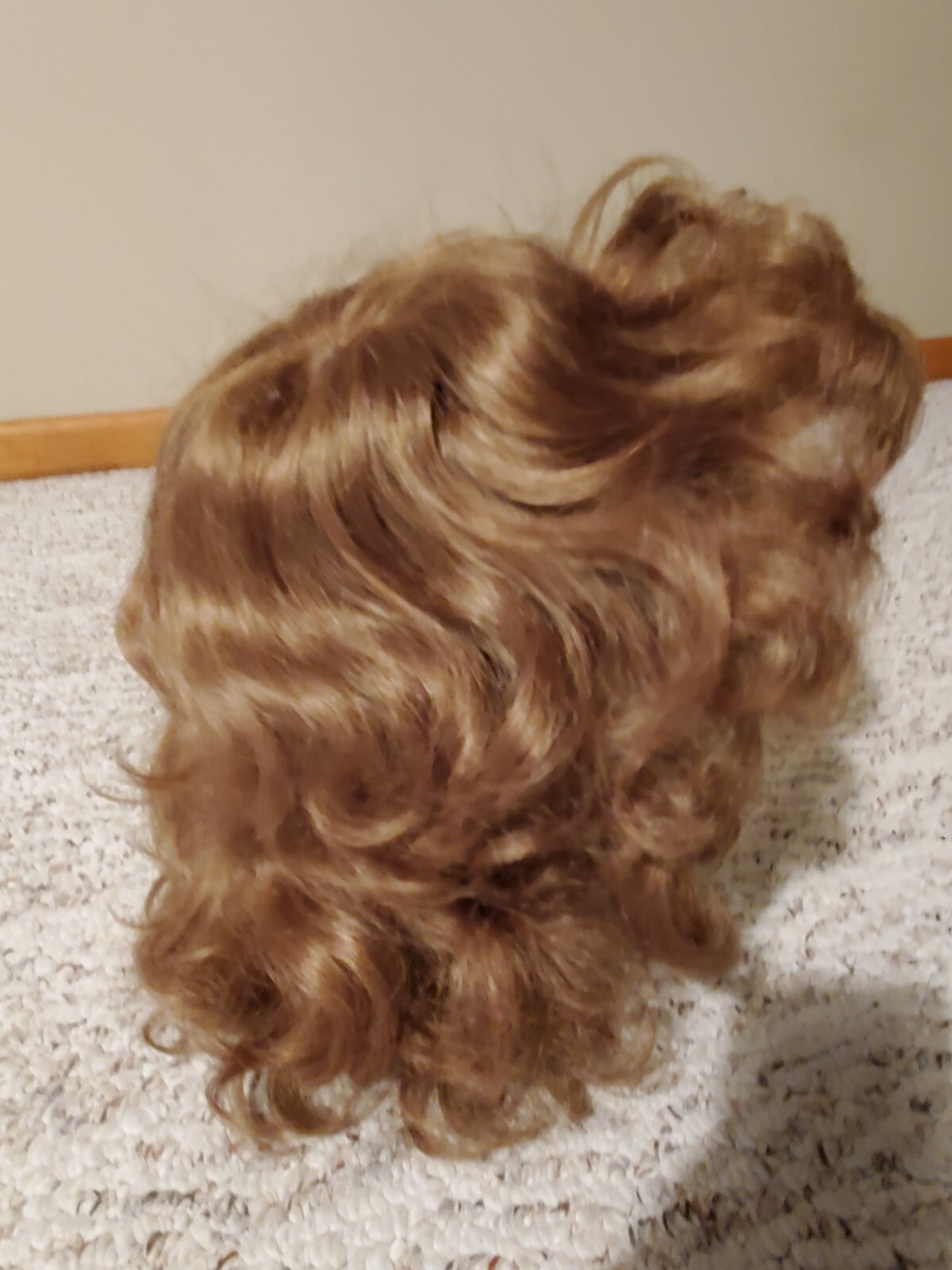 Vintage Women’s Blonde Delight Wig Young Size Average 2/3