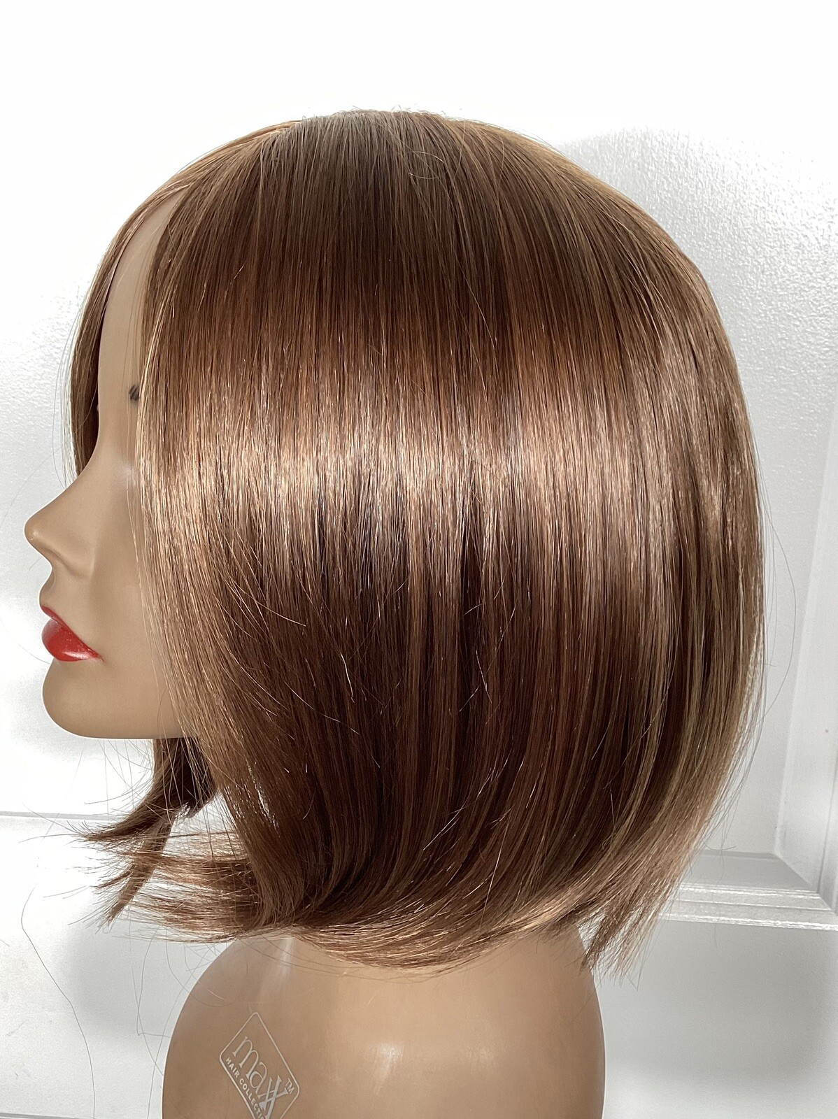 NEW Synthetic Wig Bob Style Light Auburn Center Skin Part Net Cap New C-14