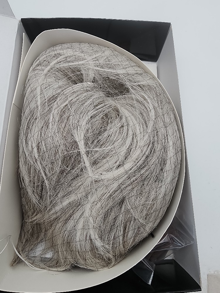 Toni Brattin Classic Bob Wig Light Gray – Short Straight Average Cap