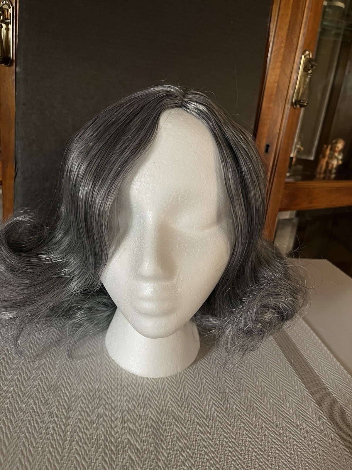 Gray Short Wavy Bob Wig Hairpiece with Cap, Free-Part, Natural Look