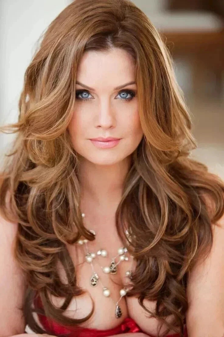 Human Hair New Women’s Long Natural Light Brown Wavy Full Wig 24 Inch