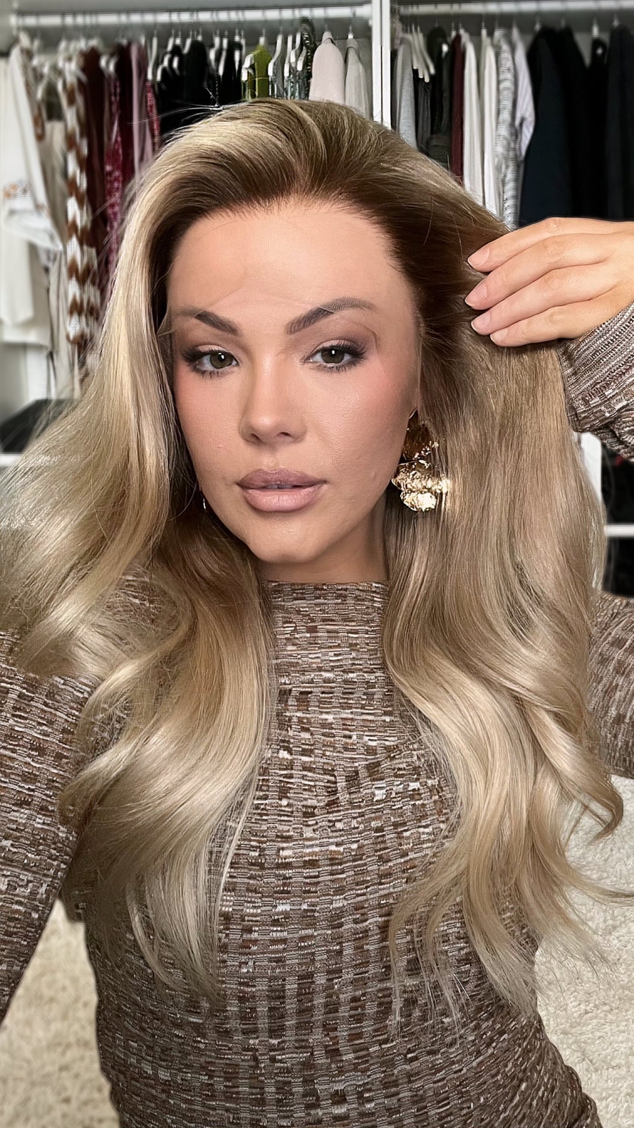 18 Inch Ash Honey Blonde Wavy Wigs Remy Human Hair Lace Front Wigs 180% Density