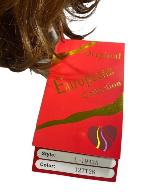 The European Collection Wig Light Brown Layered Synthetic Fibers Average Cap NEW