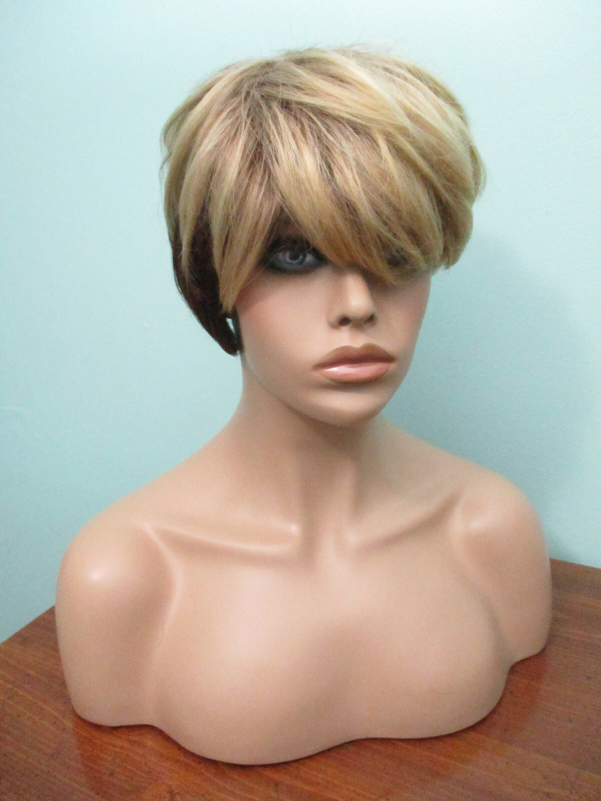 4 – 6″ blonde and medium brown asymmetrical WEDGE style WIG – sideswept bangs
