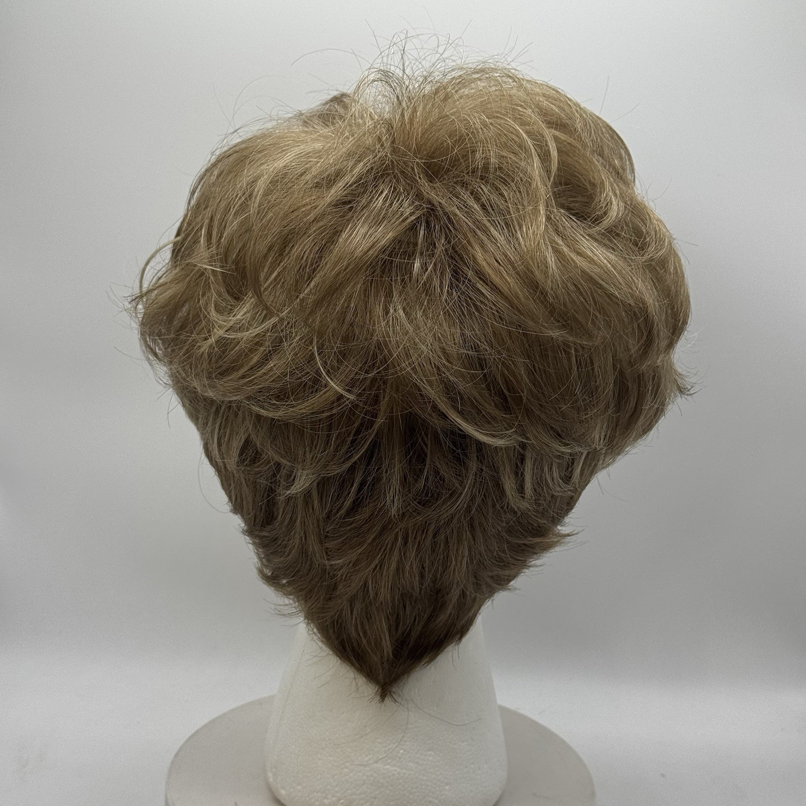 GIA Wig by RENE OF PARIS Spring Honey 2359 Pretty Pixie Cut Thailand w/ Box Tags
