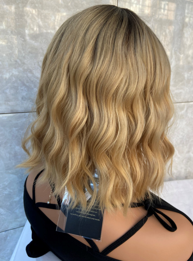 Medium Wavy Rooted Blonde Mix Synthetic Hair Wigs Women Soft Natural Daily Use