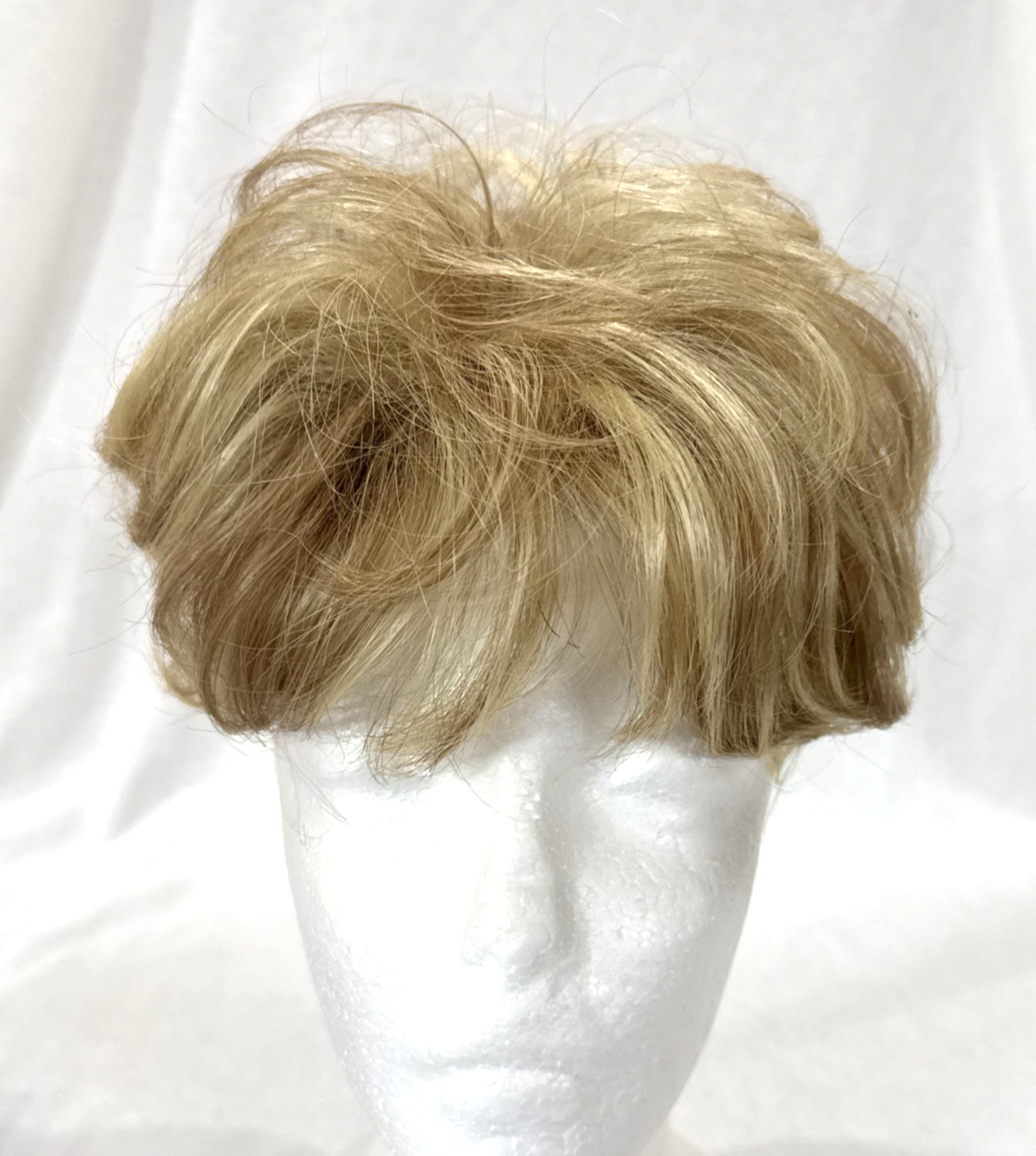 PAULA YOUNG MODEST TOUCH LITE TOPPER A1068 COLOR 14/88A WIGLET GOLDEN WHEAT
