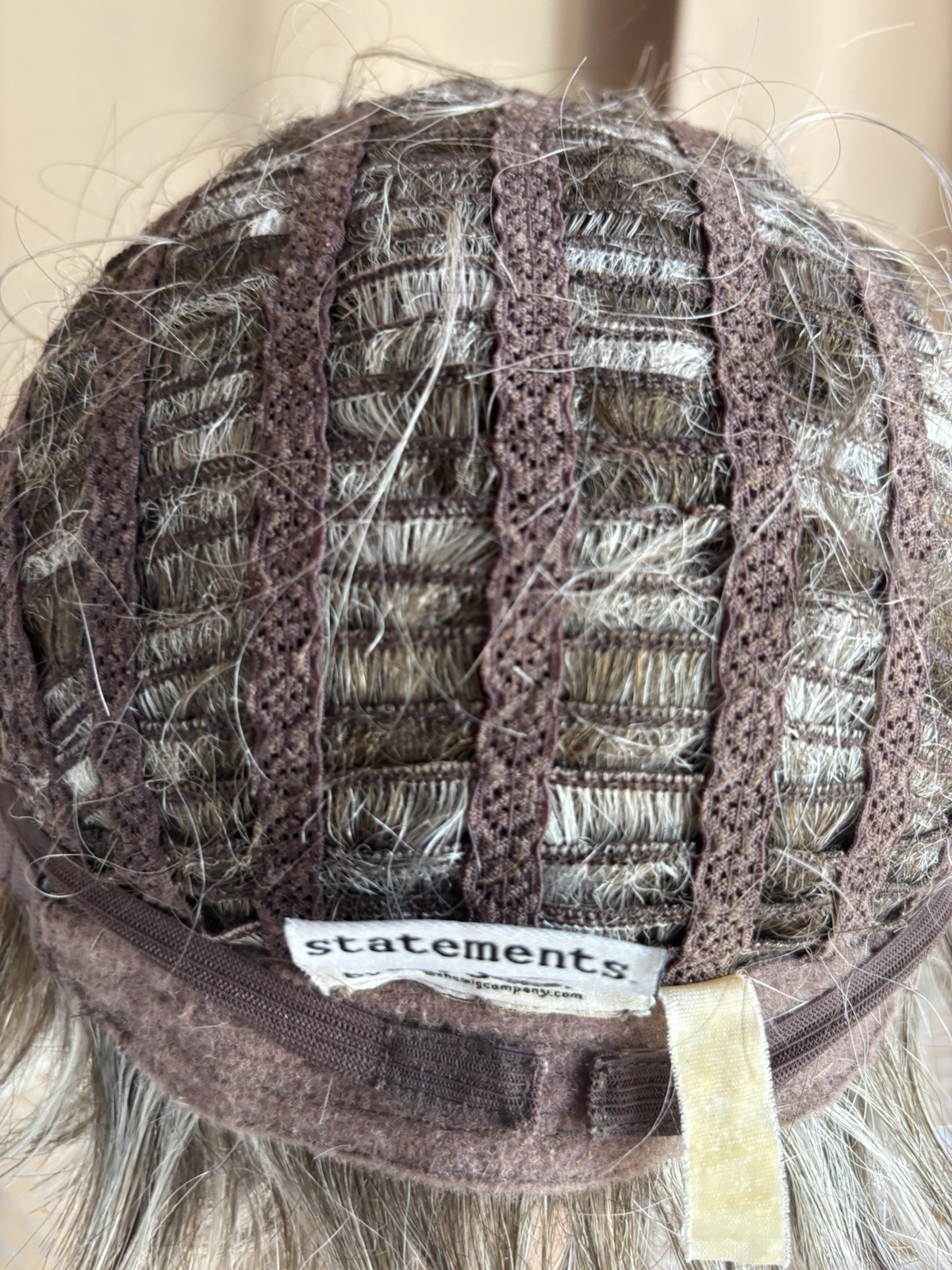 Cute Synthetic Wig From TWC Statements Ash Brown Blonde Hilites Sz Average Z-19