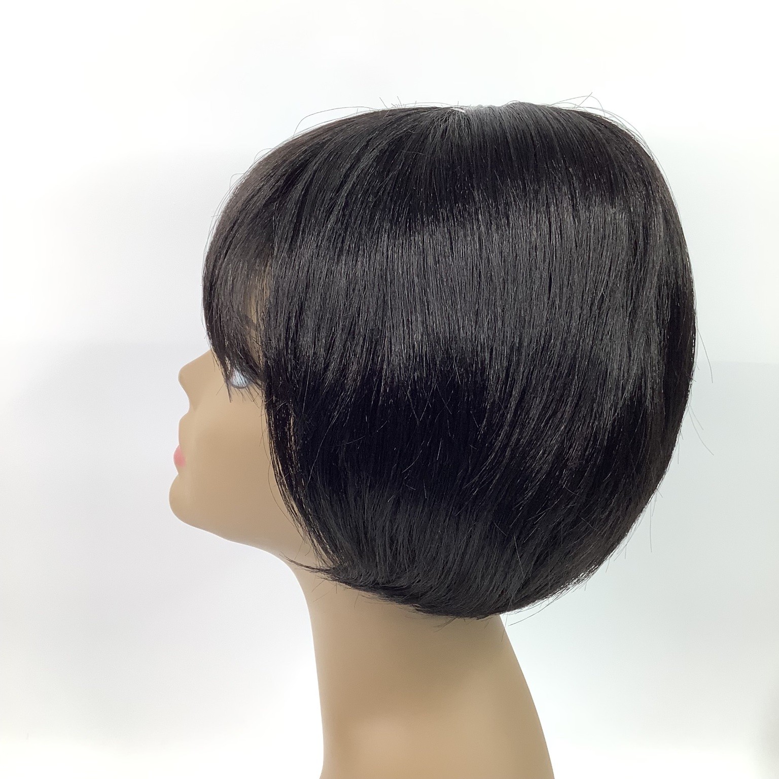 Soul Tress LAURA Wig Short Bob Style Color 1 Layered Bangs