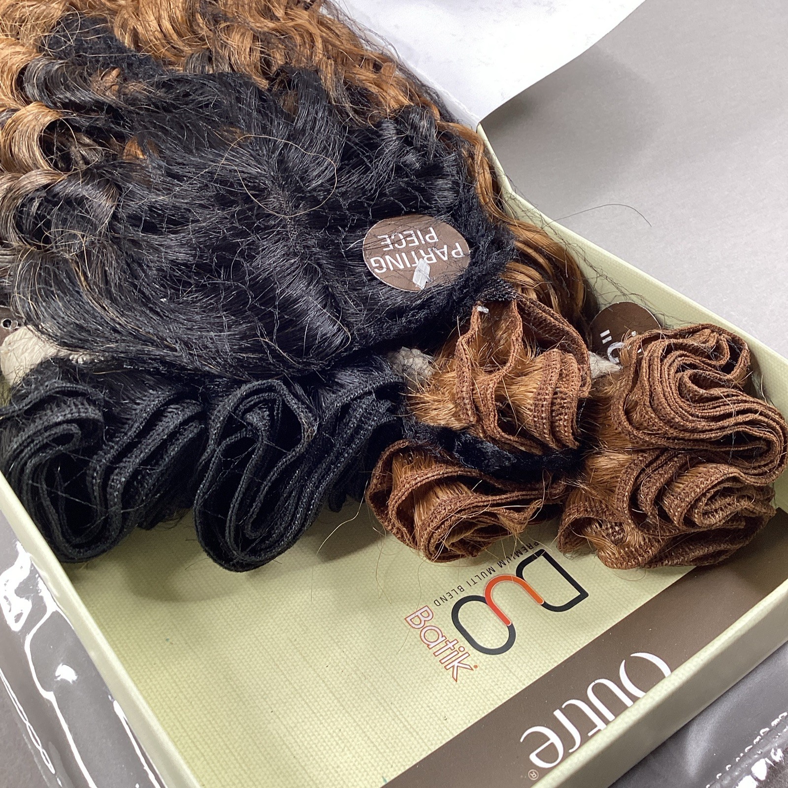 Dominican Curly #DR2730 Brown 18″-22″ 5pcs Batik Duo Synthetic Hair Extensions