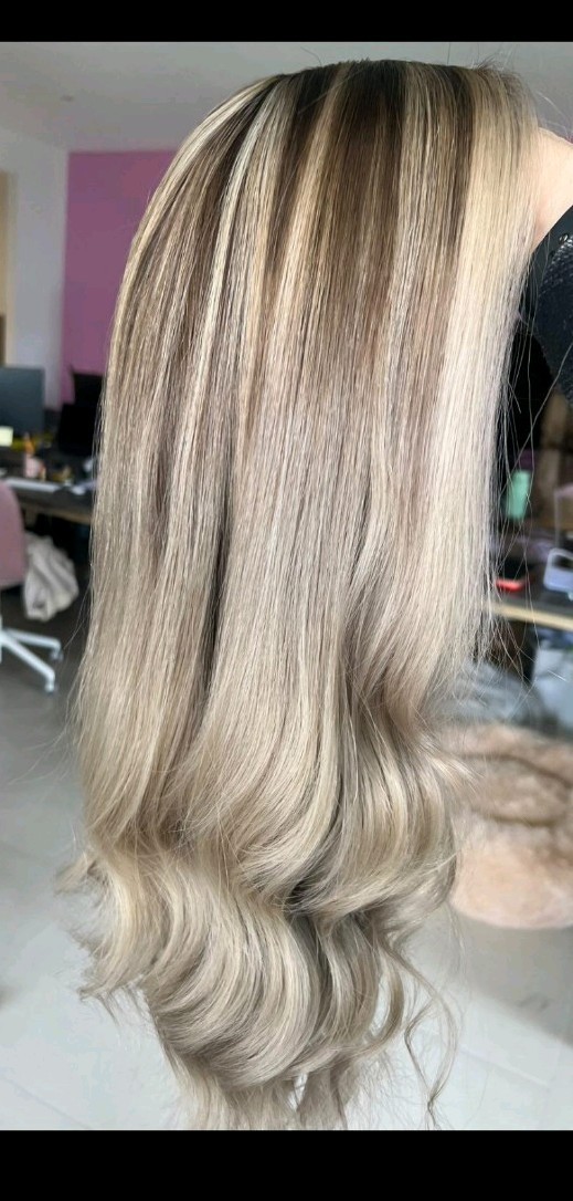 New! CUSTOM LUSTA WIG. BALAYAGE W/ SOME HIGHLIGHTS/ LOWLIGHTS Medium CAP 22-24″