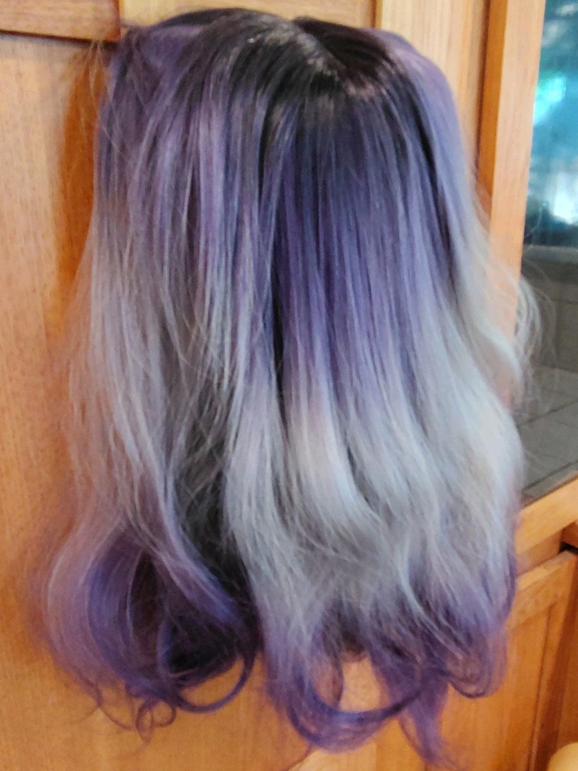 Synthetic Wig K-pop Idol Style ombre black White Purple Wave 18 Inch & Bangs B74