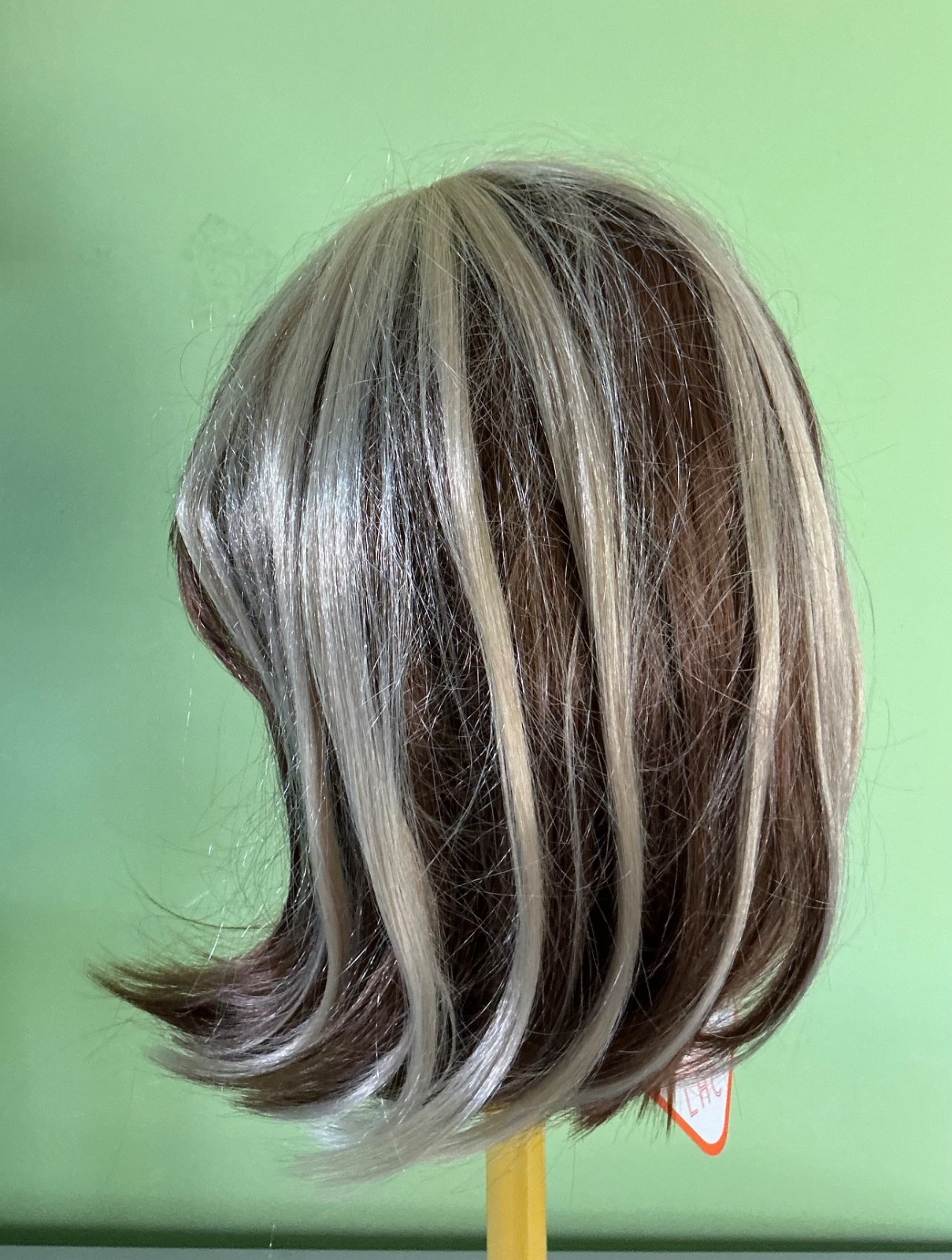 NEW LHC (Lyrical Hair) Japanese Fiber Hair Short Wig Style Cynthia Color 22B/12B