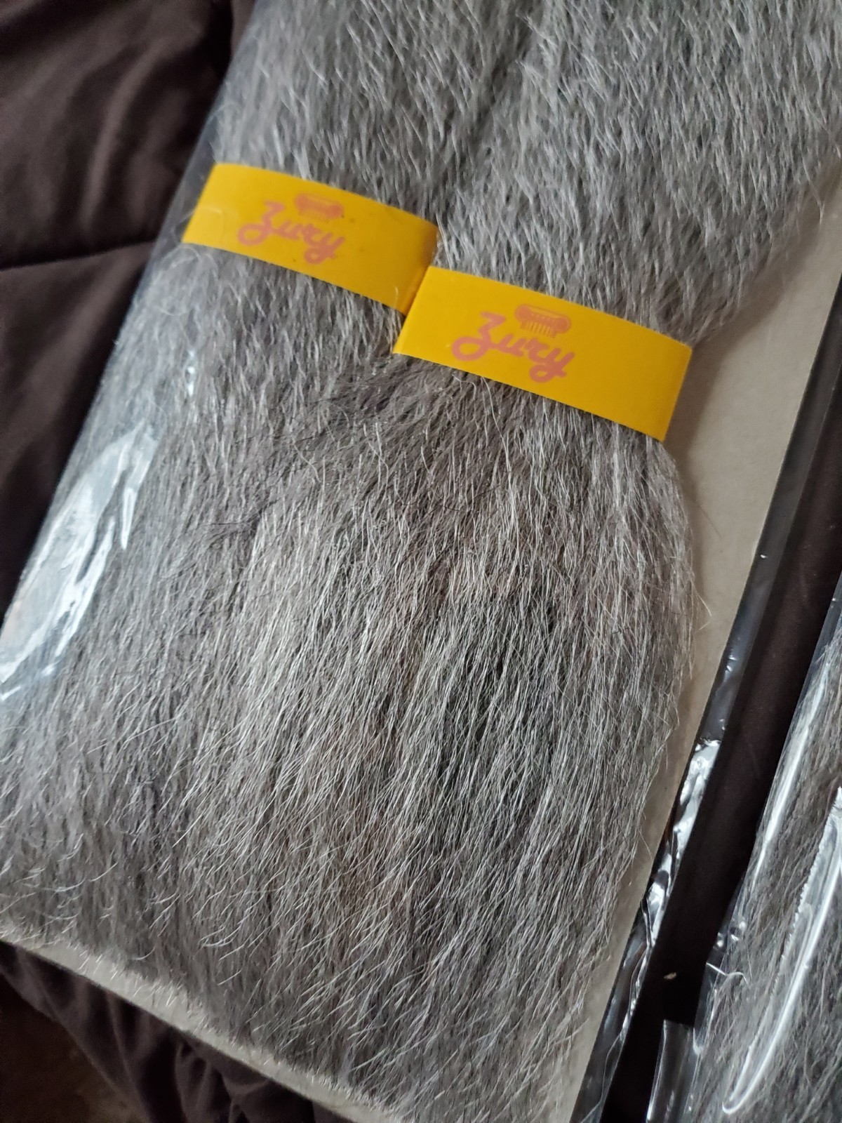 4 Pack Zury 100% Kanekalon Like Hair 24″ wigs/braids/exts color “51” black/grey