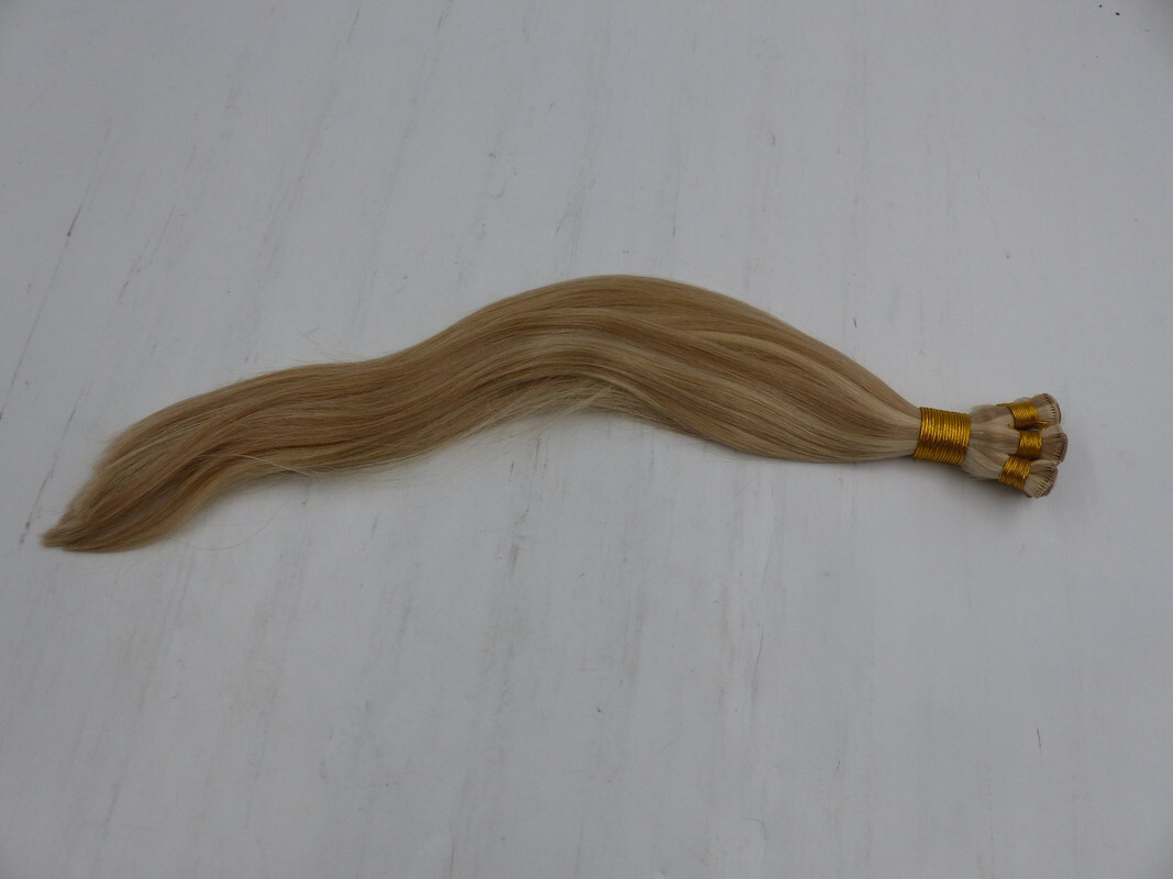 WOMENS 6 PC 18″ SILKY STRAIGHT BLONDE EXTENSION BUNDLES