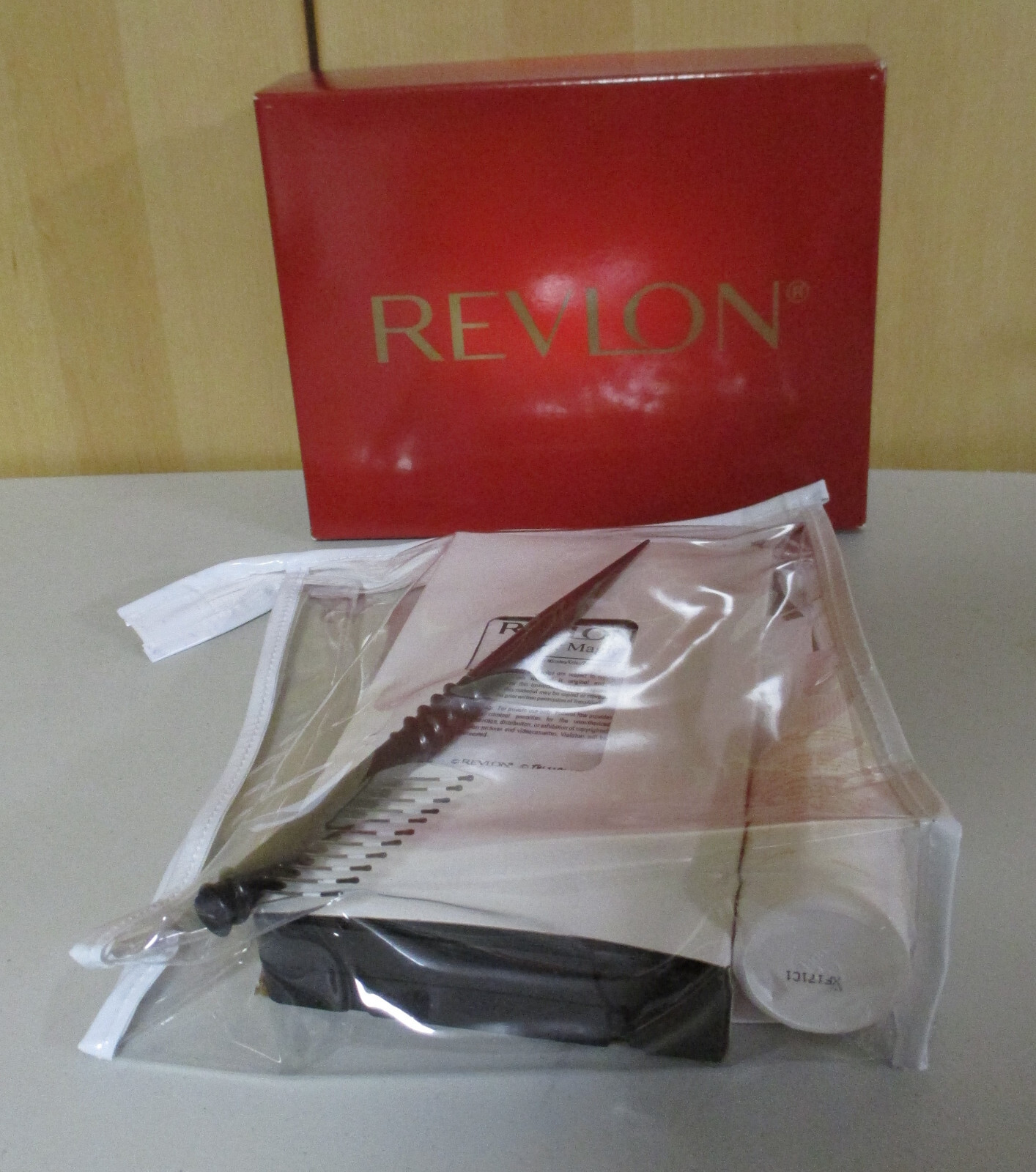 Beauty Trends Revlon Evening Mist Hair Pecan 12R NEW w Free Style & Care Guide