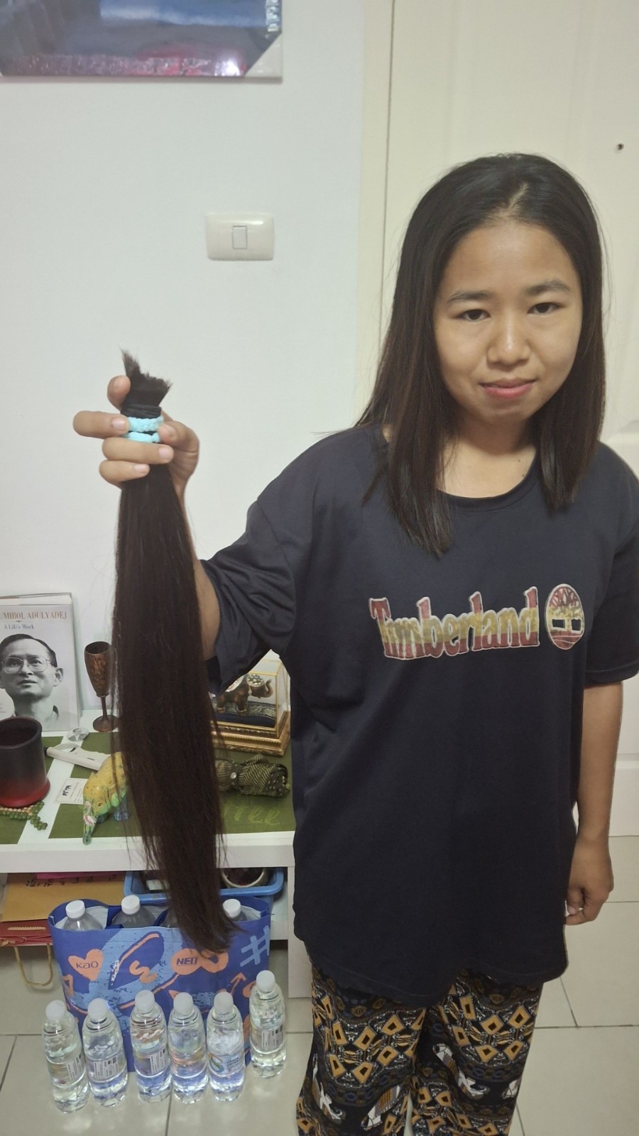 Ponytail from Myanmar girl : 24 inches and 4.16 oz silky hair with video