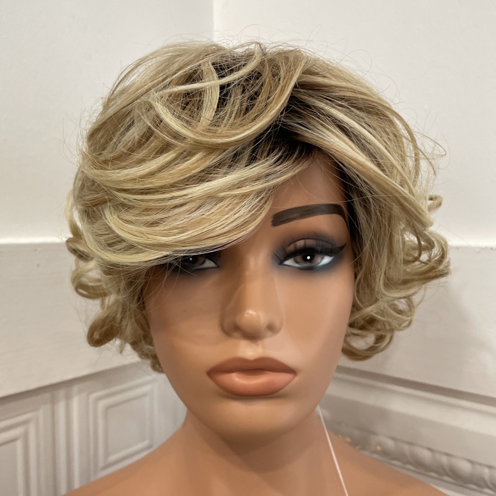 Toni Brattin 351 Gorgeous Regular HF Medium Blonde Wig New