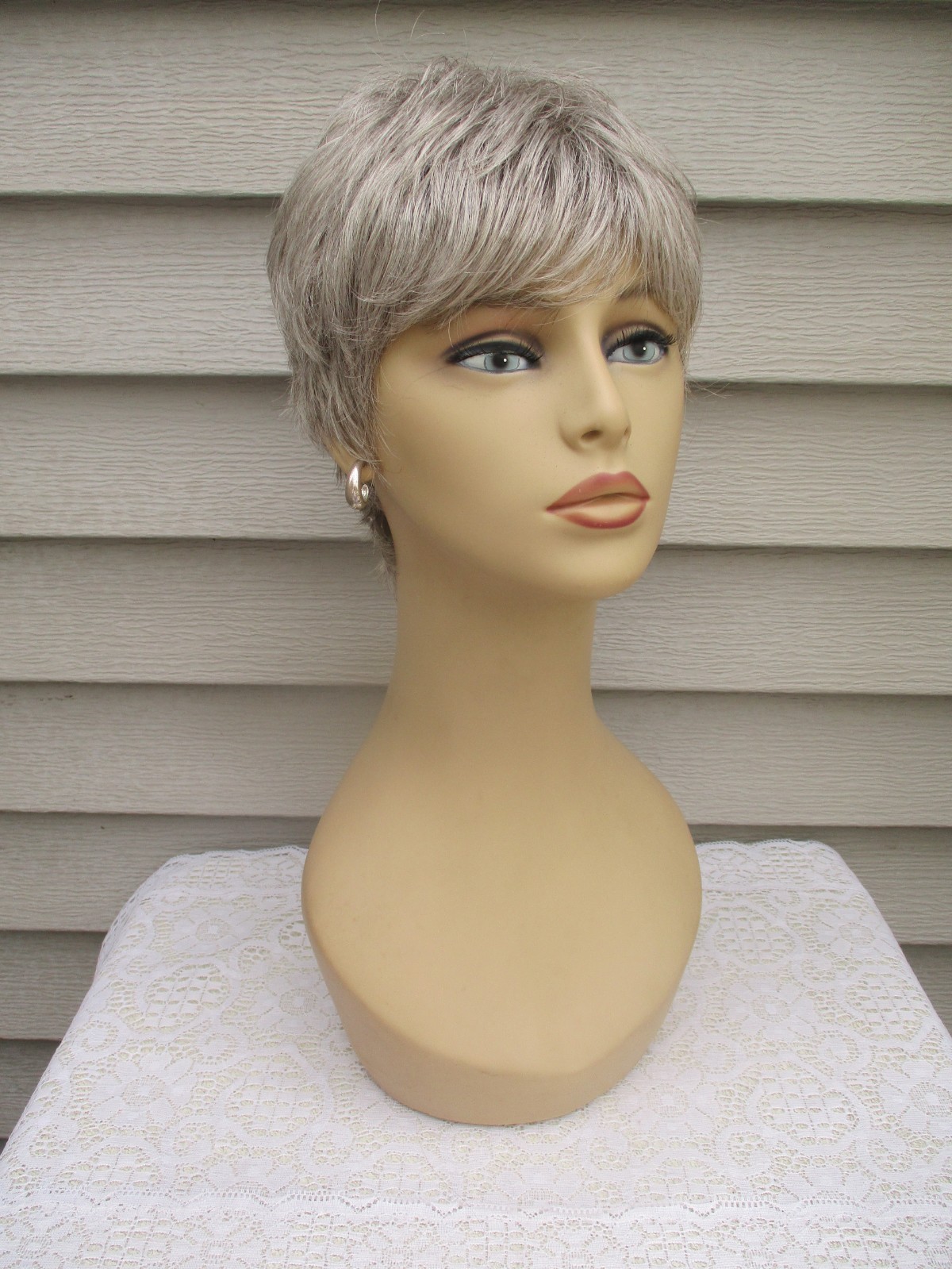 Paula Young Wig RICKI Style A4163 Color #56 SILVER Gray Modern Pixie Style READ