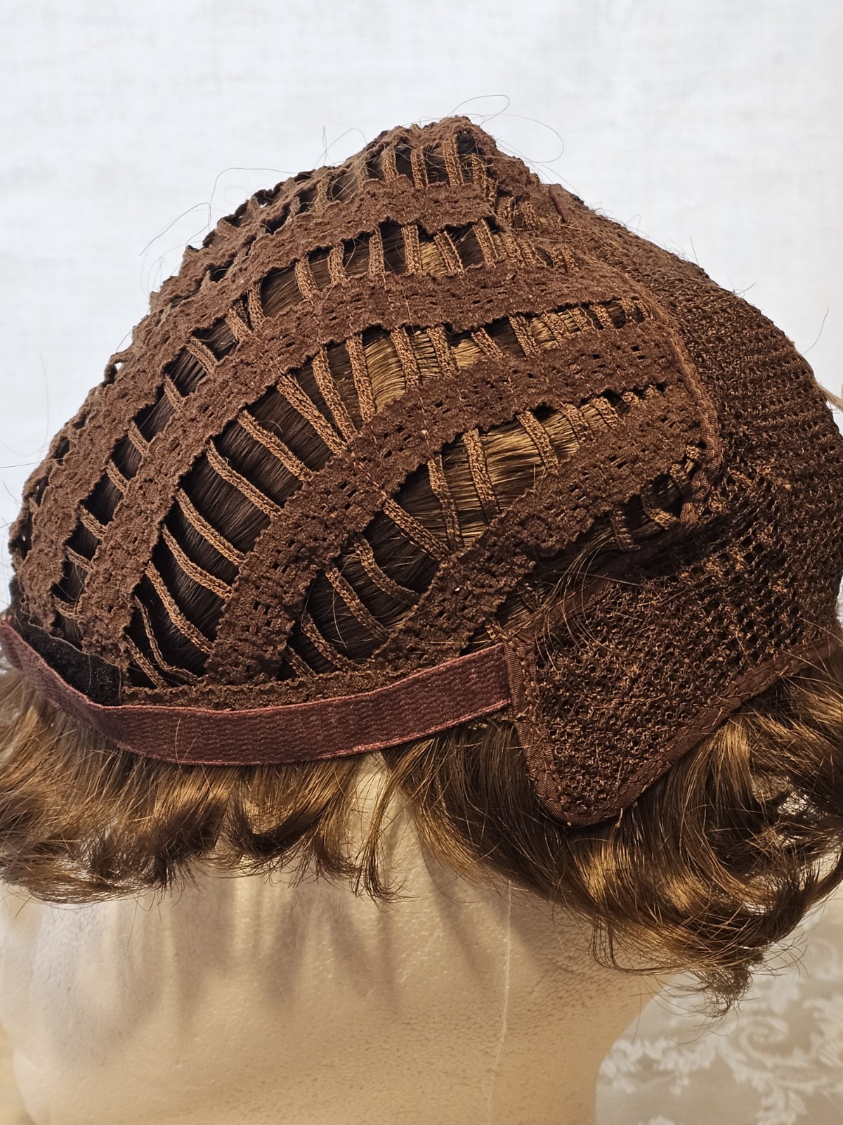 Vintage Wig Exquisite Capless Brown Wig by Karl of Vienna Feather Weight 22