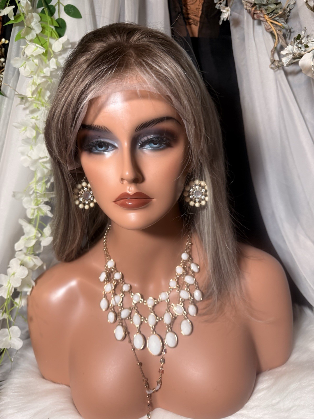 WOW! 14” BROWN COMBO /BLONDE STREAKS, L/F WHOLE LACE TOP, FREE PART WIG!