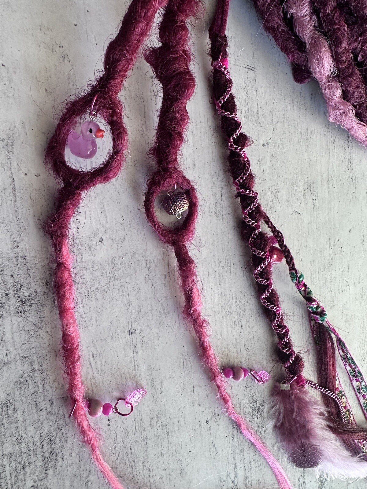 Dreadlocks DE 55 pieces – 110 ends + free elastic band decoration