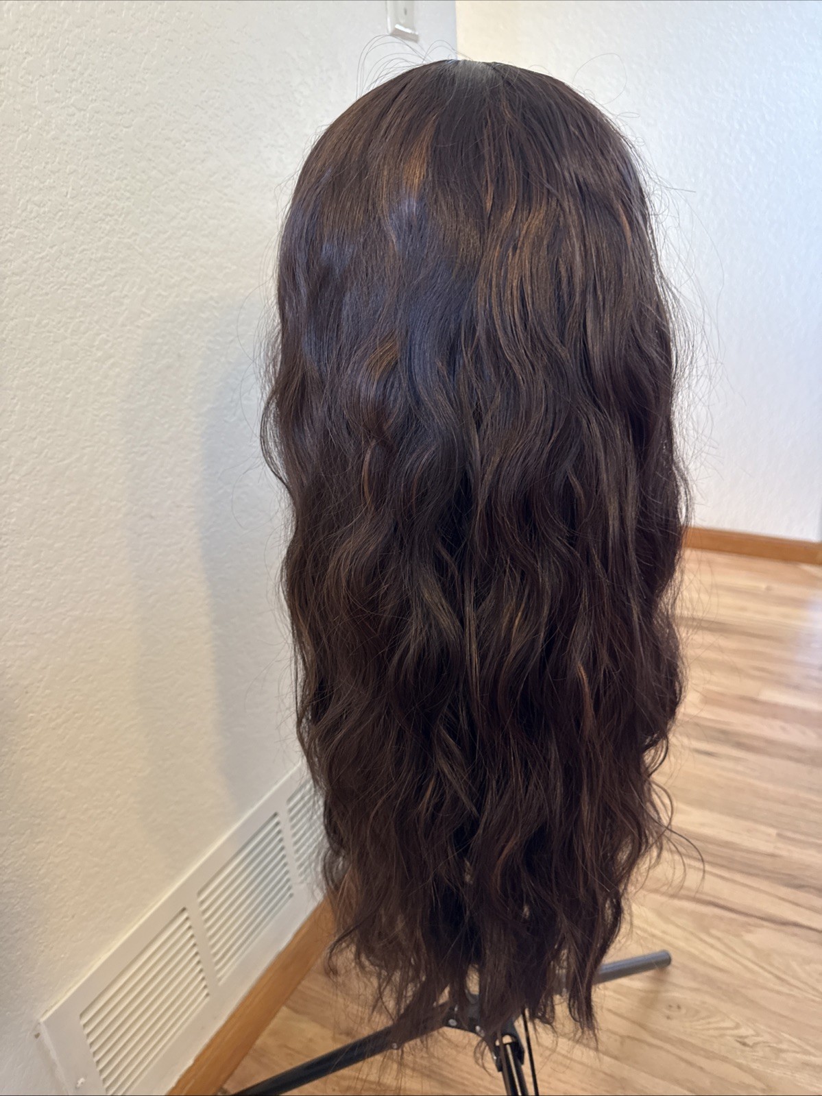 499 Head Band Wig Drk Brown With Some Light Brown Highlights 30” Soft