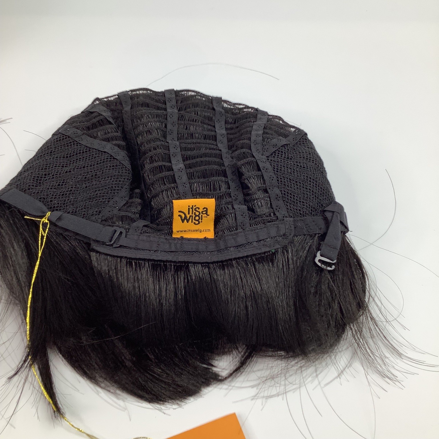 It’s a Wig! HUSH CLUB GIRL Short Bob Wig 1B Off Black Synthetic