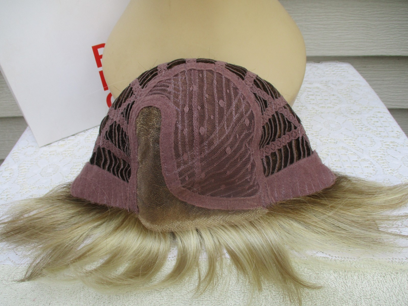 Ellen Wille Wig ECHO Color SANDY BLONDE Lace Front Mono Part READ