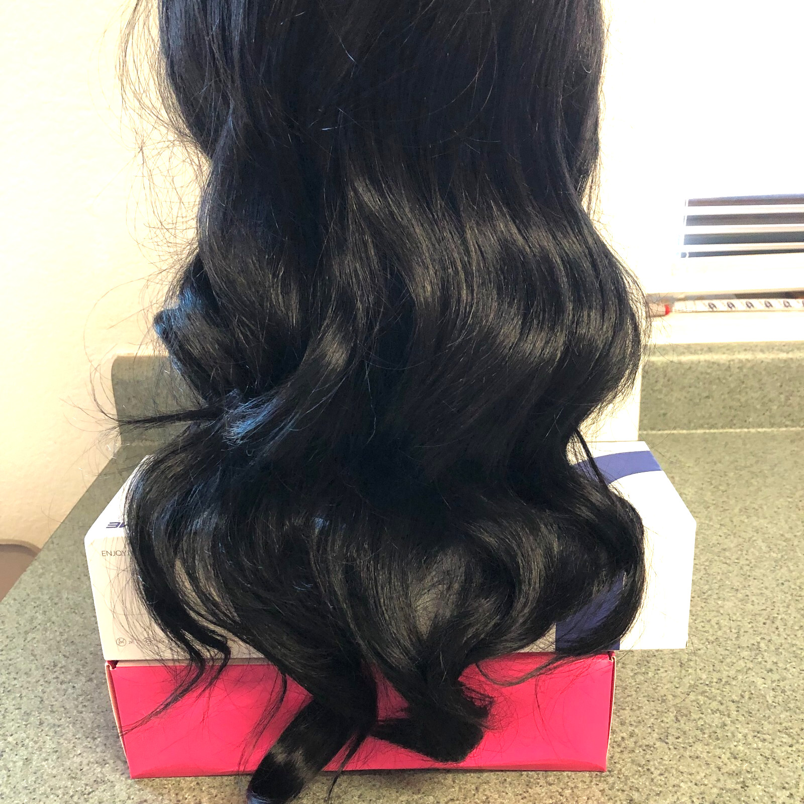 24” Black Long Curly Wavy Hair Synthetic Fiber For Daily Use, Party , Costume.