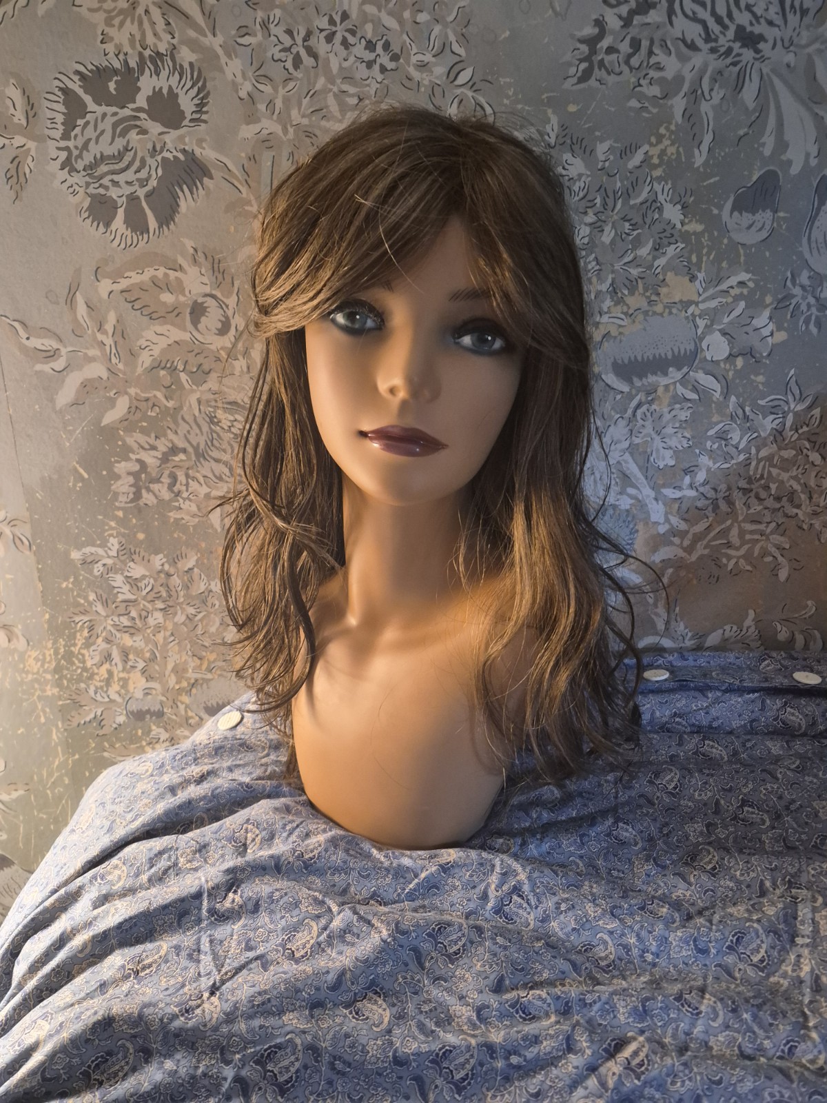 Paula Young Valentina 8/12A Wavy Layered Wig Medium Brown Classic Average Cap