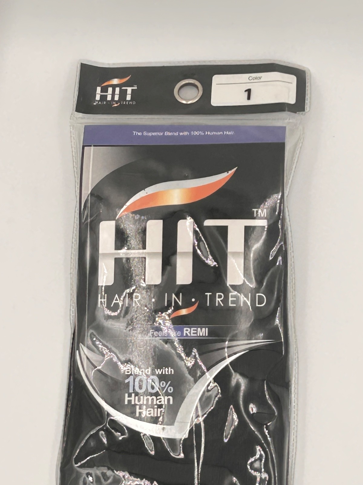 HIT Hair In Trend Yaky 18” Blend Human Hair Weave 1.