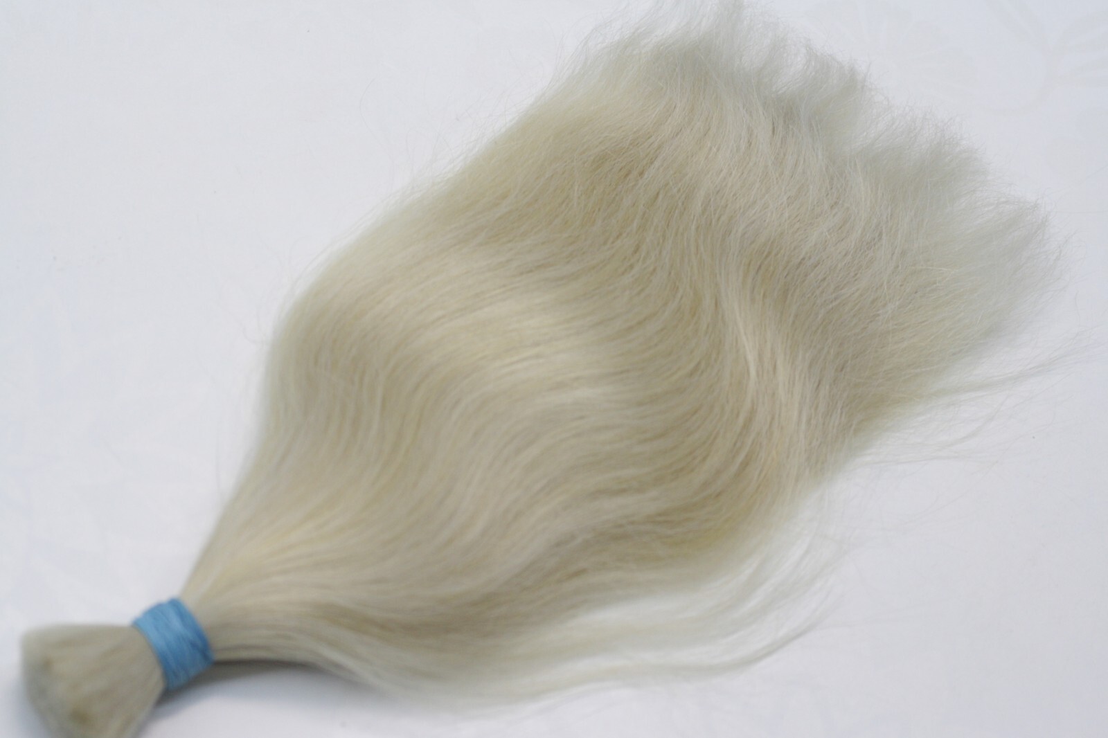 LUX European Ukrainian Natural THIN Hair Slavic Blond 42cm/16,5″ & 105gr/3,7oz