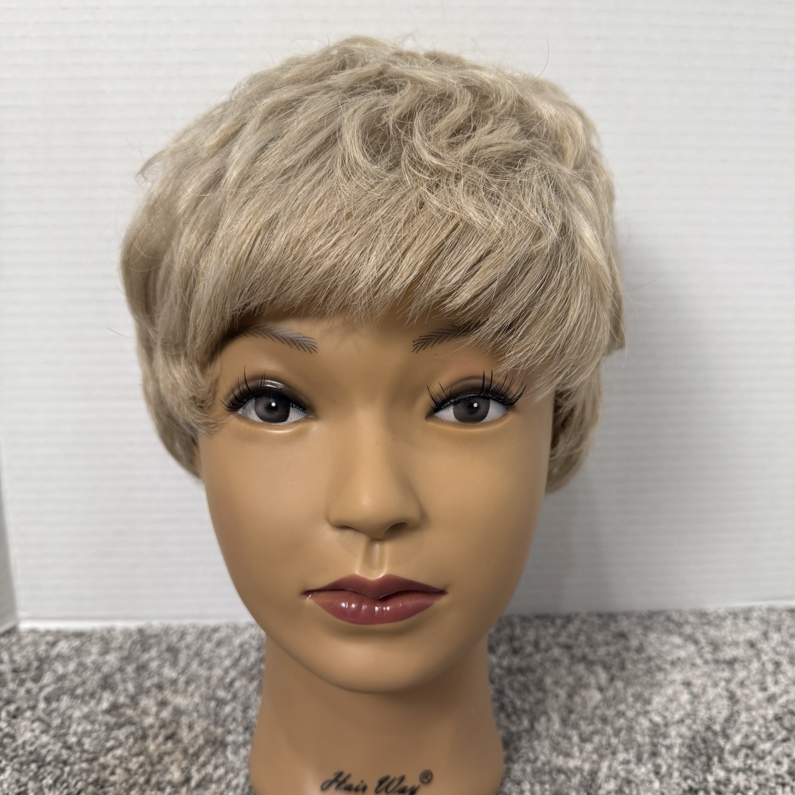 Estetica Wig ~ Preowned ~ Good Condition