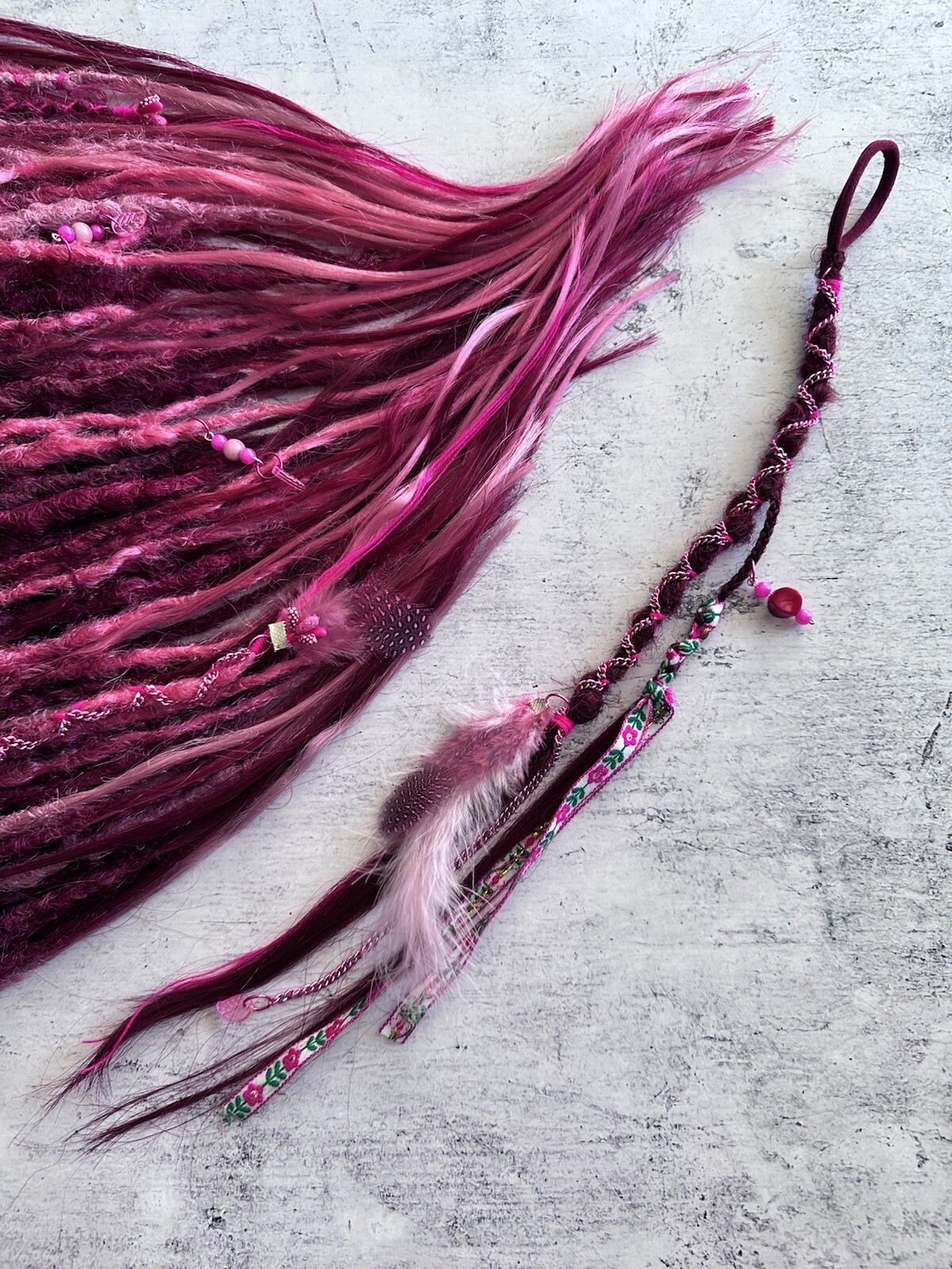 Dreadlocks DE 55 pieces – 110 ends + free elastic band decoration
