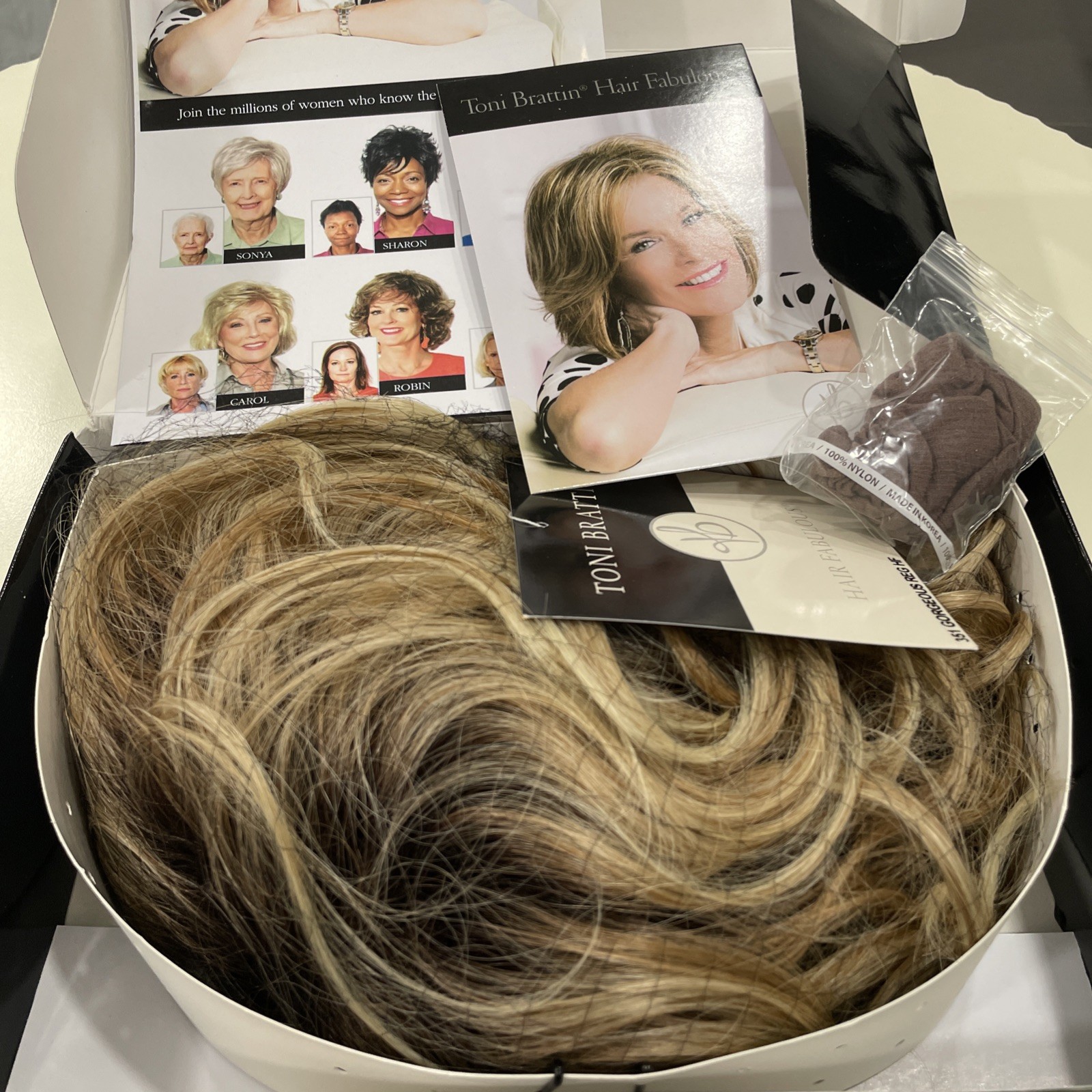 Toni Brattin 351 Gorgeous Regular HF Medium Blonde Wig New