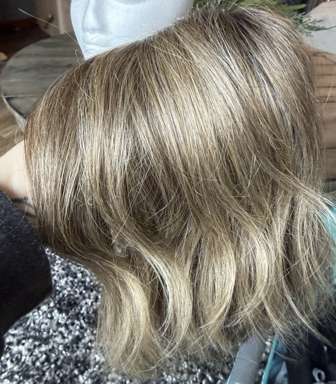 Raquel Welch Wig UNFILTERED, In RL9/24SS, SS Iced Cafe Latte