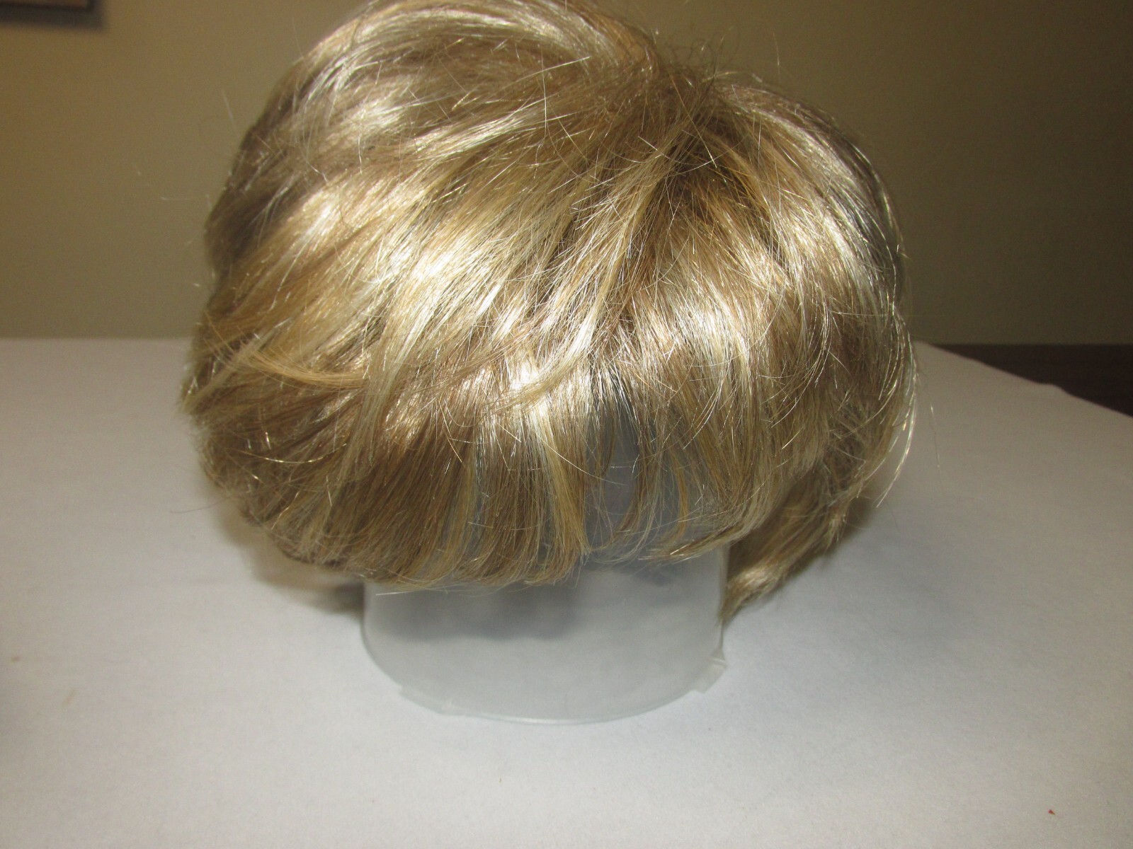 Tony of Beverly Women’s Wig * Frenchy * Caramel Kiss * MSRP $171