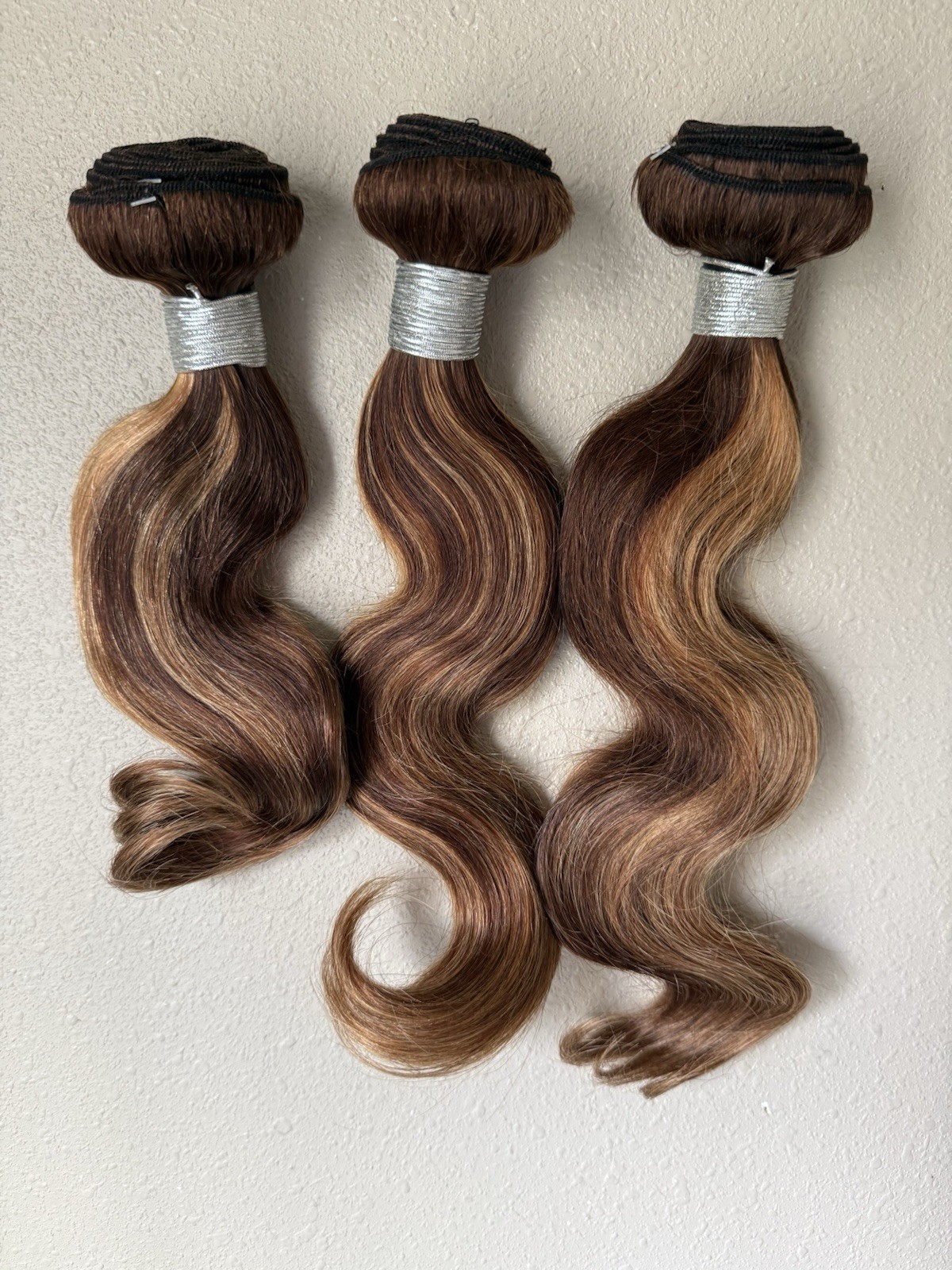 100% Virgin Human Hair Extensions- 3 Bundle deal- 10’12’14 highlight P4/27
