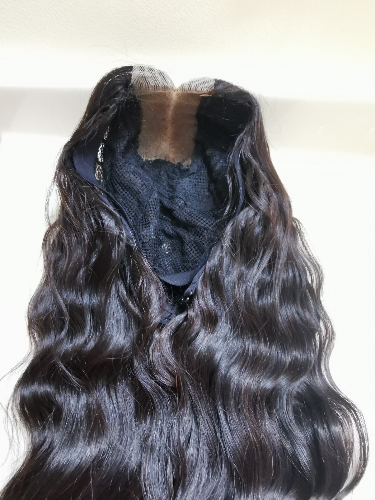 Quality Natural Black Wavy Human Hair Glueless Bleach Closure Wig 24″