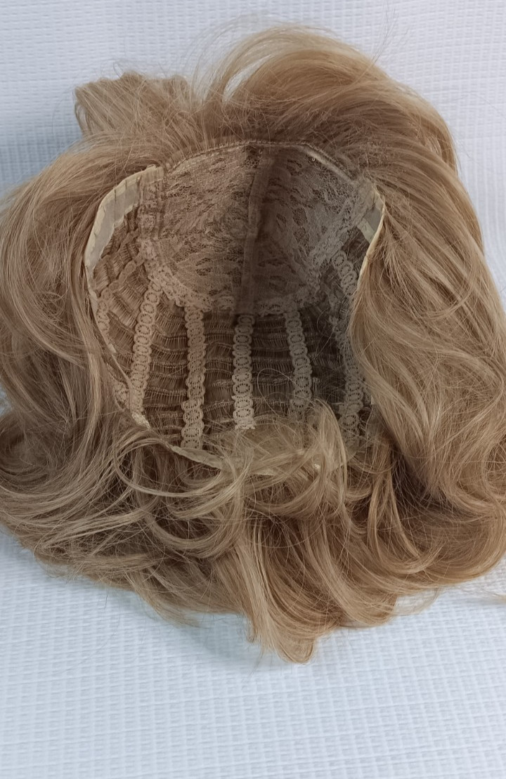 Women’s breathable net adjustable buckle thick synthetic Spring Honey hair wig