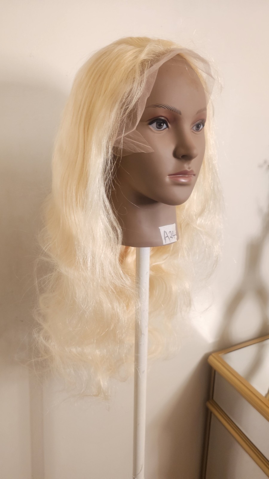 High Quality regular Top 28 ” blonde straight 100% Virgin Human Hair Lace Wig