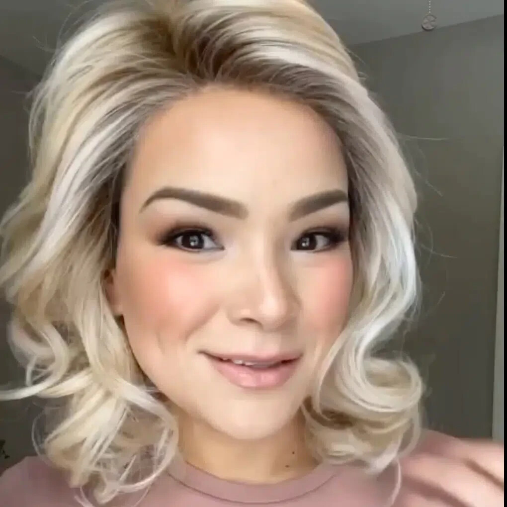 CASUAL CURLS TressAllure Wig LPC1801 AllColor LaceFront LaceSidePart HandKnotted