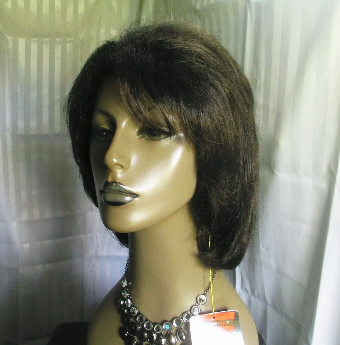 LP375 Bobbie Boss Odessa wig ,black w/auburn see pictures for style NEW