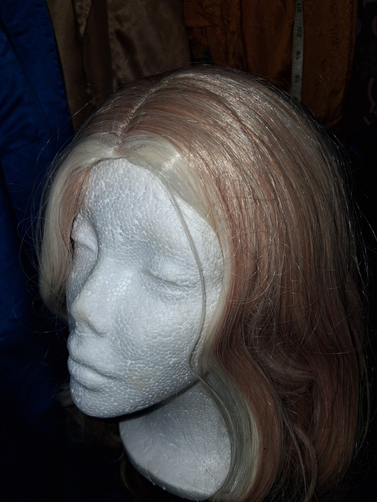 28 Inch, Synthetic Blonde Loose Wave Style, HR New Worn Once