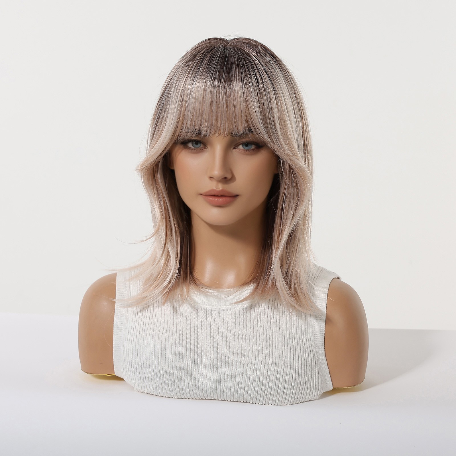 Blonde Wigs Short Straight Bob Wig With Bangs For Women 14in Natural Synthetic W