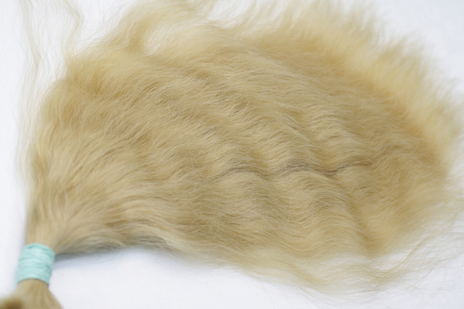 LUX European Natural THIN Hair Slavic Wavy Light Blond 52cm/20,5″ & 85gr/3oz