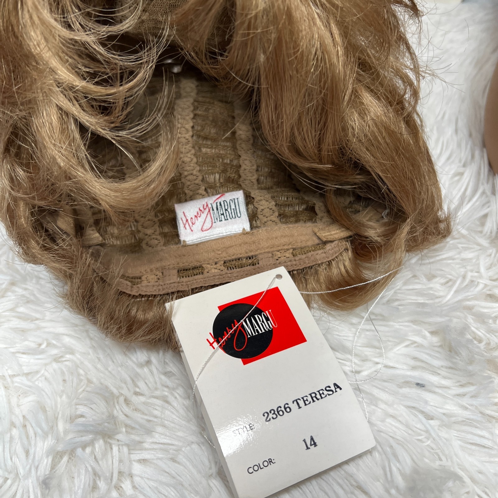 HENRY MARGU WIG TERESA 2366 14 DARK BEIGE BLONDE